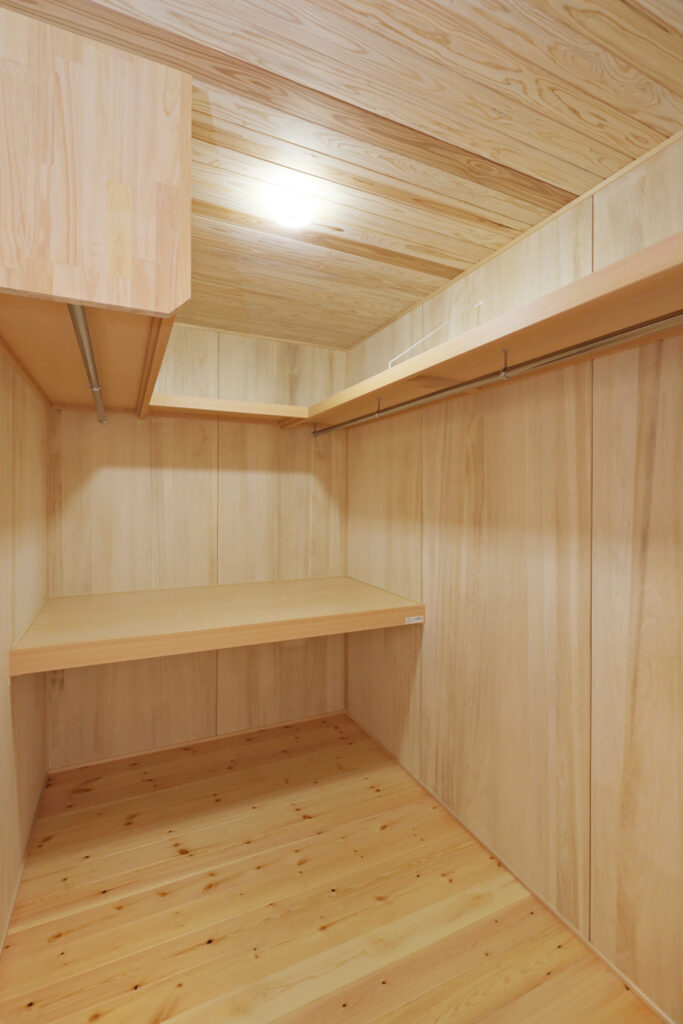 木の城いちばん施工例　WIC