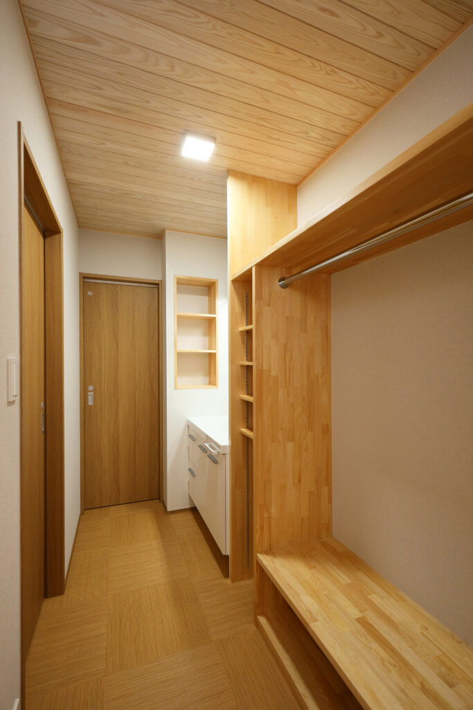 木の城いちばん施工例　洗面所